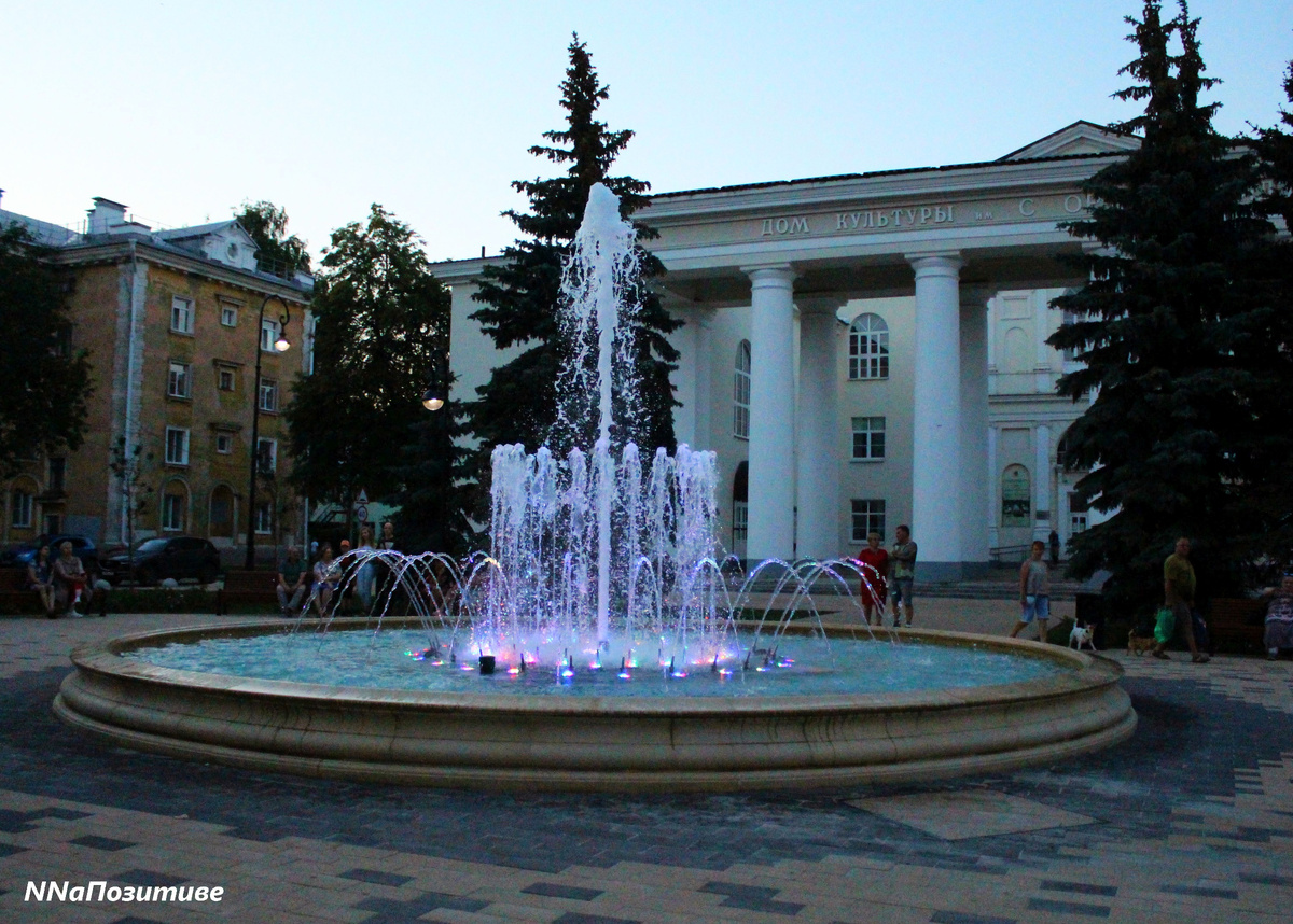 Сквер на улице Чаадаева