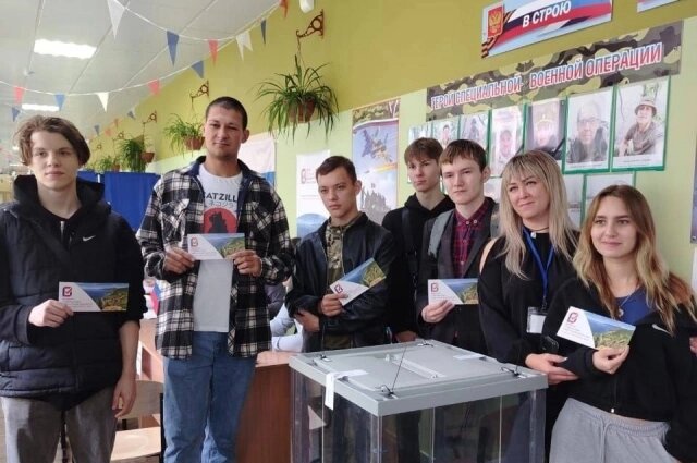    А это молодёжь Железногорска-Илимского голосует. Фото: Центр общественного наблюдения за выборами губернатора Иркутской области