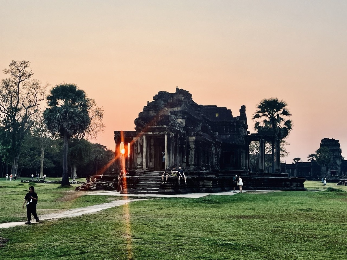 Внешний двор