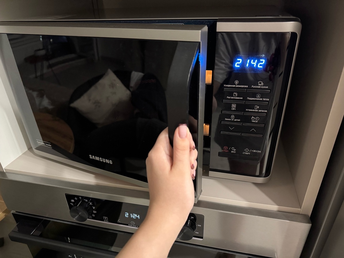    Что делать, если микроволновка нагревает посуду вместо еды - запомните эти 2 простых приема