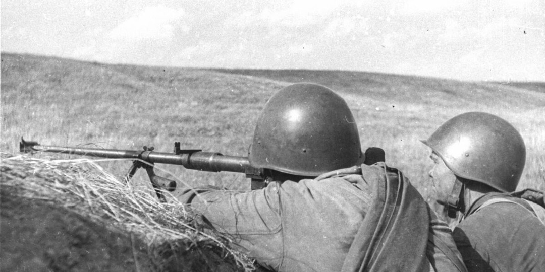 Как одному снайперу удалось остановить десяток немецких танков