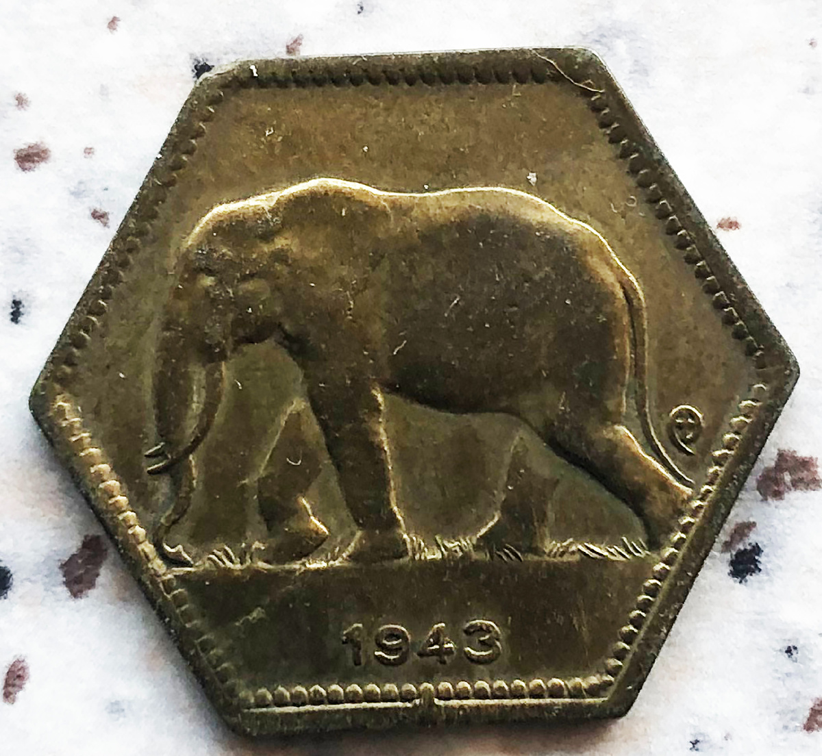 Бельгийское Конго 2 франка 1943. Фото автора.