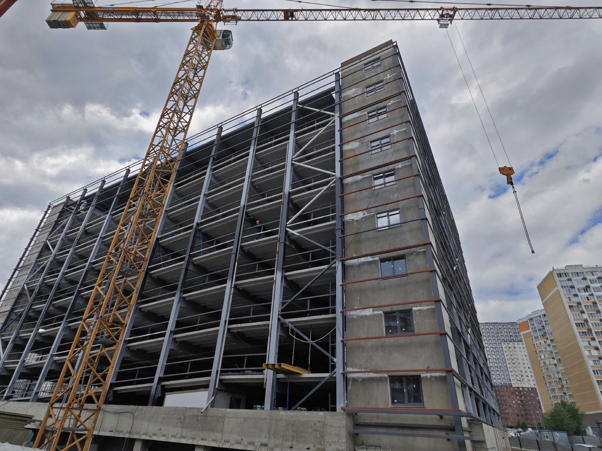 Паркинг в Видном