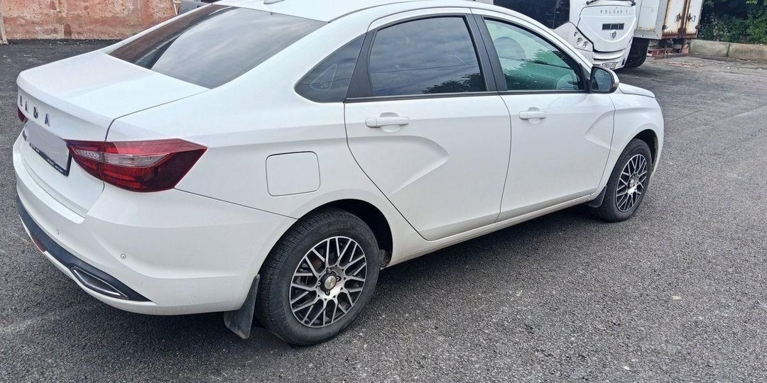 Привёз сдавать в трейд-ин Ладу Весту, пробег 98 тыс.км. Во сколько оценили? Хотел поменять на Haval M6, но из-за низкой оценки передумал