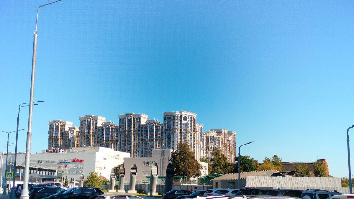 Высотки жилого комплекса, построенного на месте хладокомбината