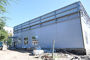 Здание строящегося центра. / ФОТО Юлии Фроловой Администратор  📷
