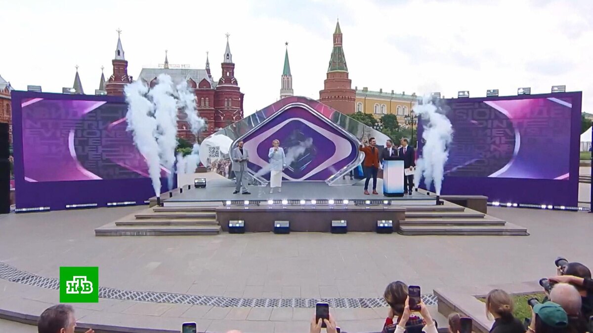    «Тайный сын» Джексона, звезда Кубы и «Элвис» из Китая: участники «Интервидения»