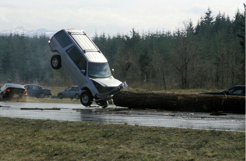 Фото из свободных источников. Кадр из фильма "Пункт назначения 2".