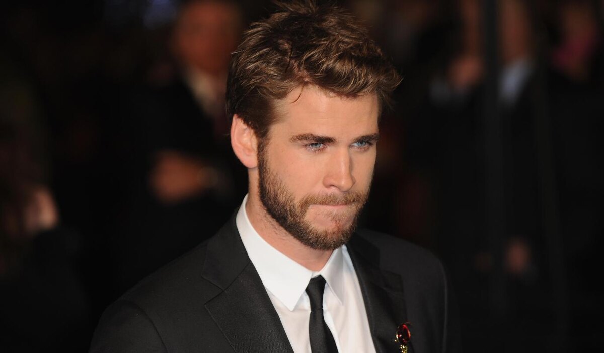     Бывший Майли Сайрус Лиам Хемсворт женится на модели Габриэлле Брукс