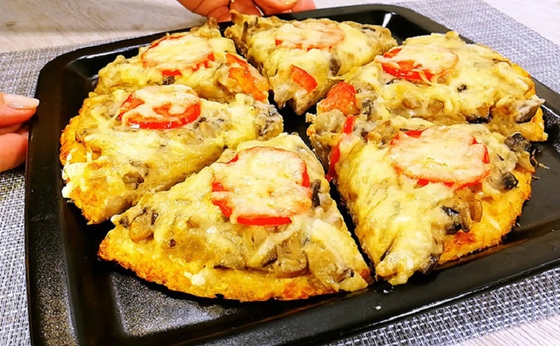 Пицца без теста: мясная основа, грибы и сыр — новый взгляд на любимое блюдо