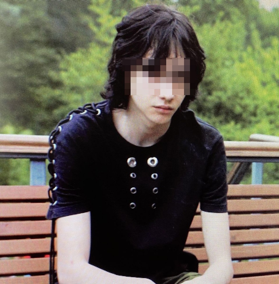 Вот уже две недели 17-летний Сережа (имя изменено) находится в реанимации одной из столичных больниц. Фото: семейный архив