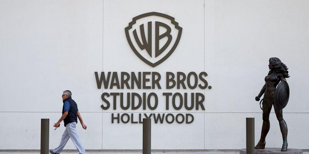 Акции Warner Bros. взлетели на 37% на фоне готовящейся покупки компании