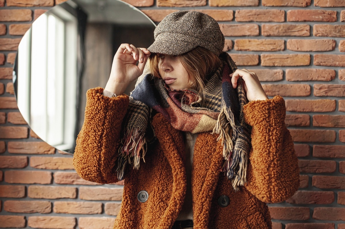    Искусственный мех и объемные аксессуары в этом сезоне можно выбирать смело