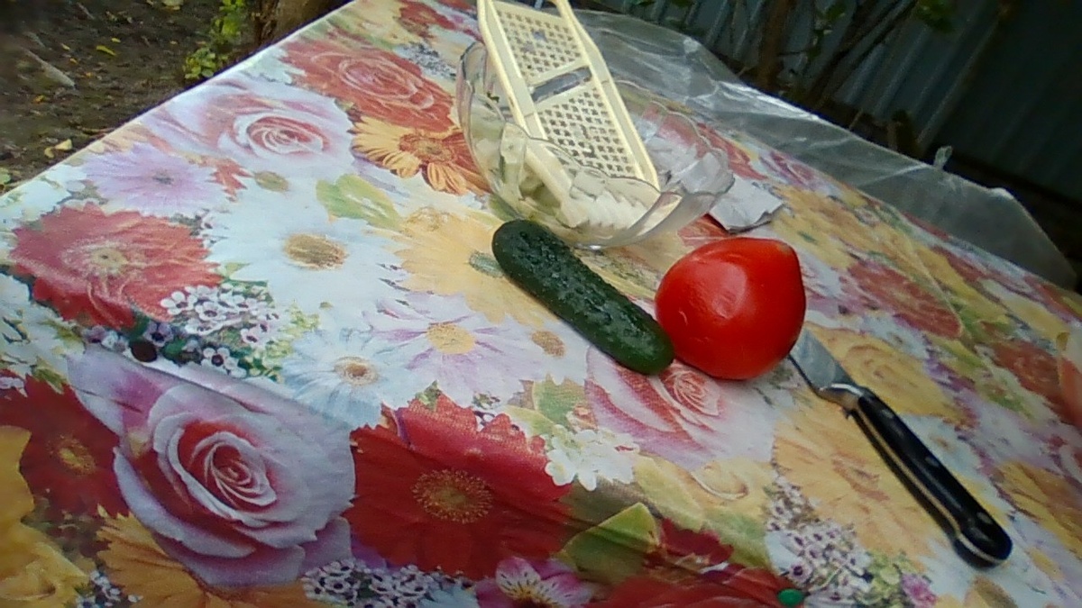 Фото мое моего стола на моем участке