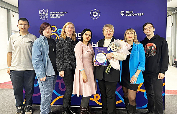    Аксайское профессиональное училище № 56 – лидер эстафеты добрых дел в номинации «Самая добрая организация среднего профессионального образования (по добрым делам)». / ФОТО из архива училища № 56 Администратор