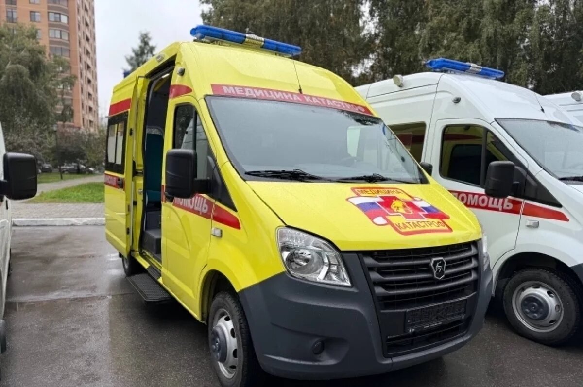    Новосибирские медики получили ключи от 23 новых машин скорой помощи