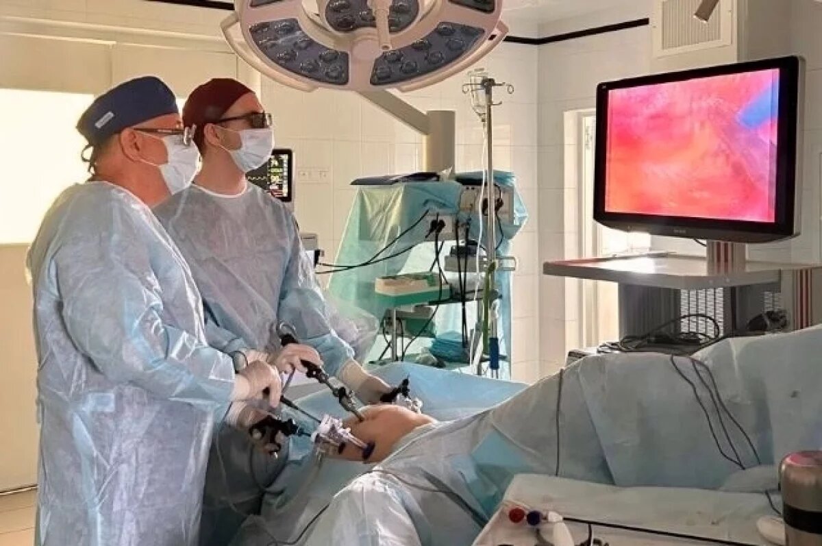    За жизнь пациента борются хирурги республиканского онкодиспансера.