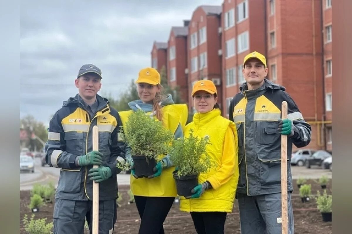   Цветущее Оренбуржье: нефтяники и жители объединились для благоустройства