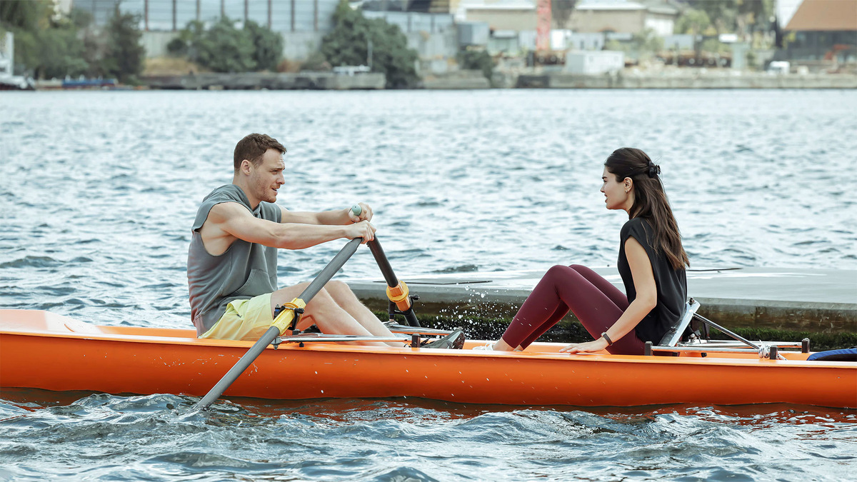 кадр из сериала "Сердцебиение"