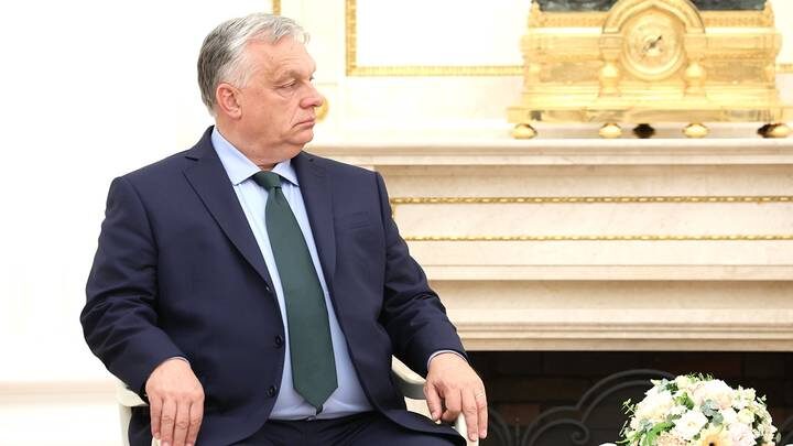 Орбан призвал фон дер Ляйен тихо собрать вещи и уезжать, чтобы не мешать ЕС