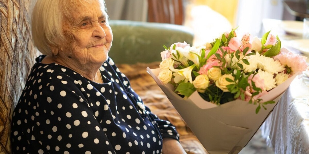 В Курске 100-летний юбилей отметила ветеран ВОВ Наталья Носова