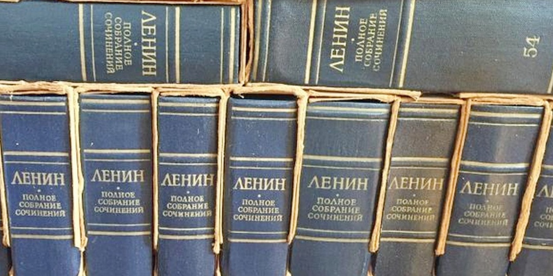 Эпоха перемен: макулатура как символ крушения советской идеологии