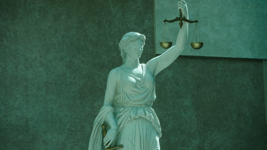    Статуя богини фемиды в суде. Автор фото: Ермохин Сергей/ДП