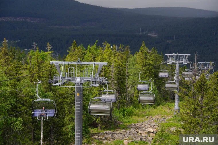 Из-за обрыва канатной дороги на Эльбрусе пострадали несколько человек. Фото: Владимир Жабриков © URA.RU