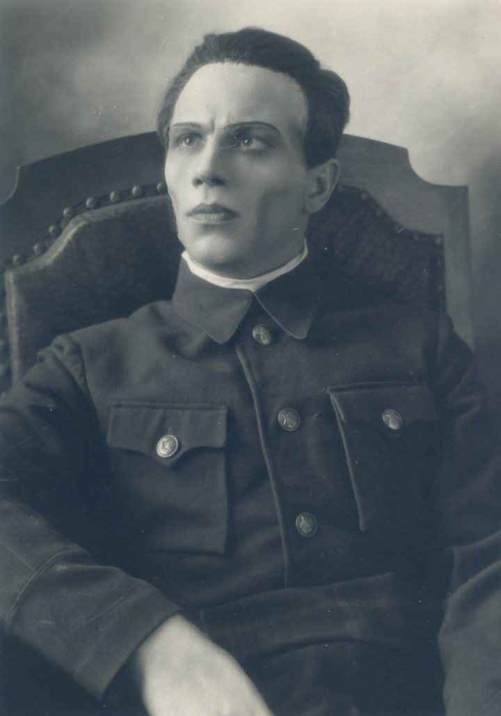 С.П. Морозов в роли Павки Корчагина в спектакле "Как закалялась сталь", 1948 г.