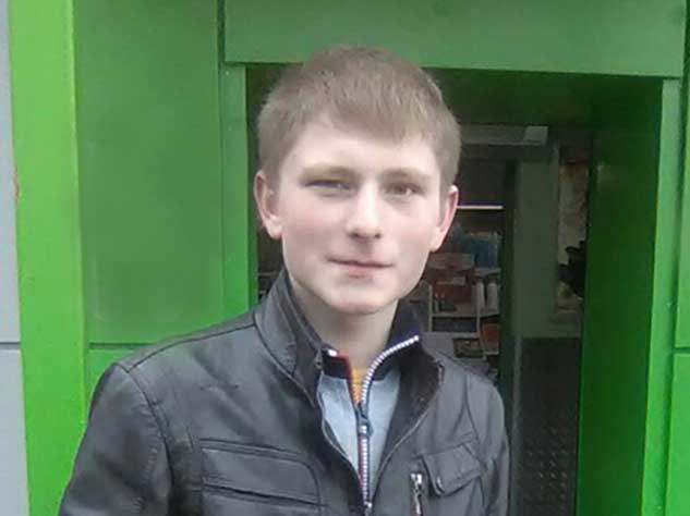 В Московской области 19-летний парень отбил девушку у стаи бродячих собак