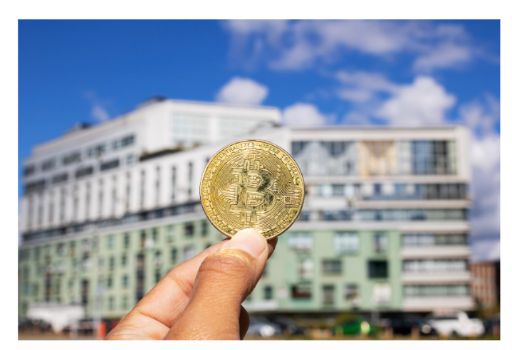 Обмен крипты на наличные в офисе
