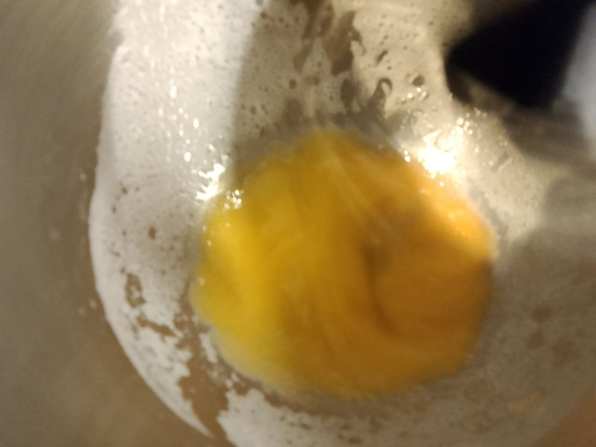 Желтки после белков