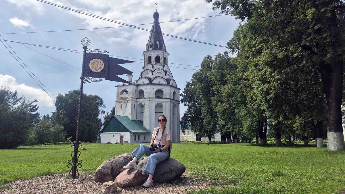 Спойлер: я не пожалела, что заехала в Александров. Однако Владимирская область в очередной раз подтвердила свой статус региона с самыми неблагоустроенными городами
