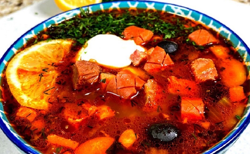 Солянка за полчаса: насыщенный вкус и аромат без лишних хлопот