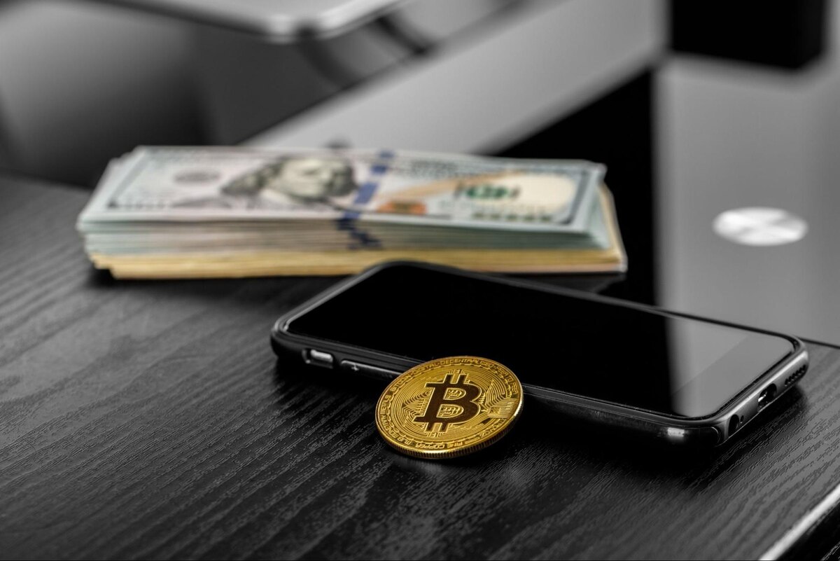 Арбитраж на Binance / OKX / Bybit
