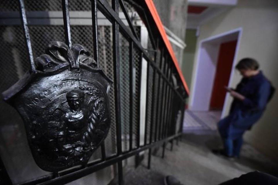 Один из жильцов многоквартирного дома затащил соседку в квартиру и попытался изнасиловать. Фото: Иван Макеев. 