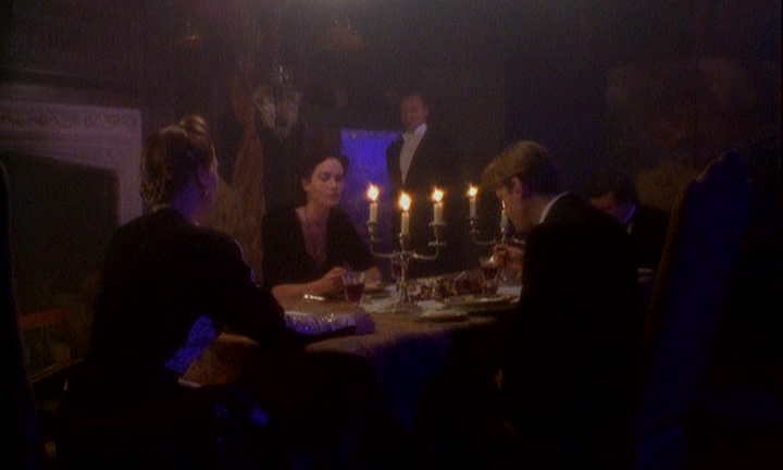 Кадр из фильма «Гротеск» (1995)