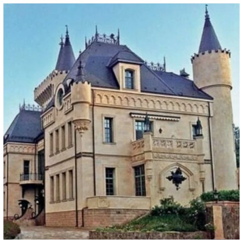 Замок семьи в деревне Грязи