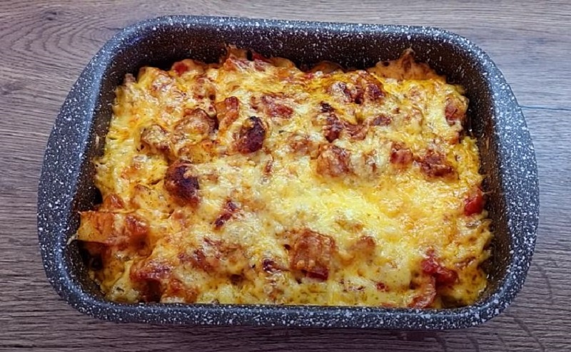 Ужин без хлопот: мясо и овощи в духовке — быстро, вкусно и сытно