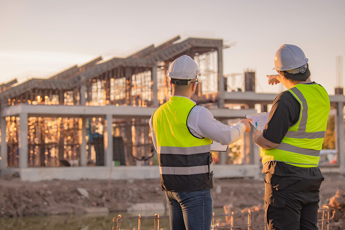 kittirat roekburi / Shutterstock / FOTODOM📷Название профессии инженер происходит от латинского ingenium — «ум, изобретательность»