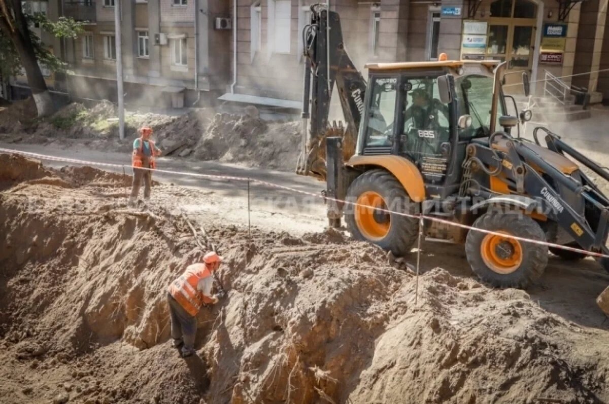    На улице Горького в Брянске завершают перенос подземных коммуникаций