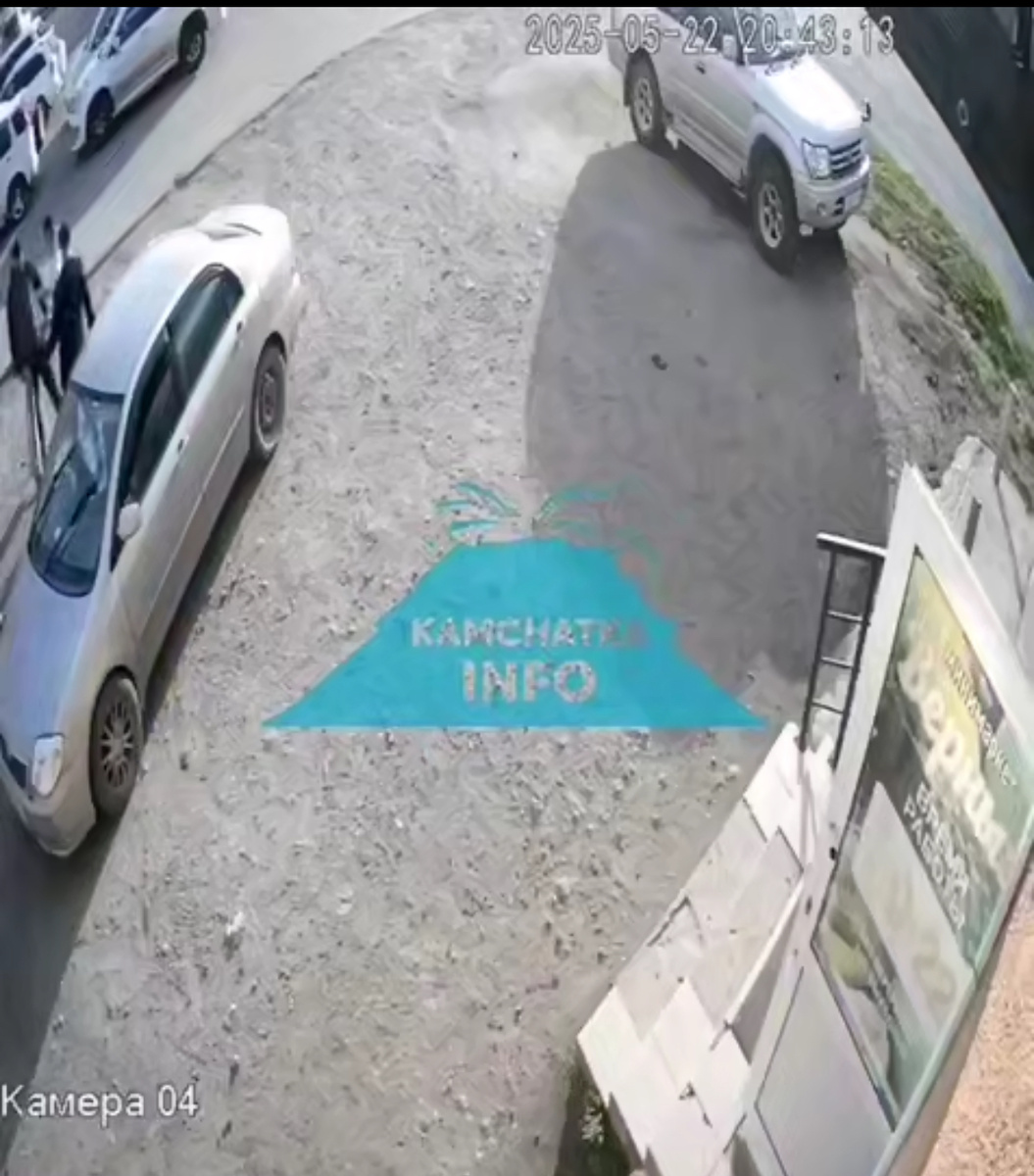 Кадры с камеры видеонаблюдения 