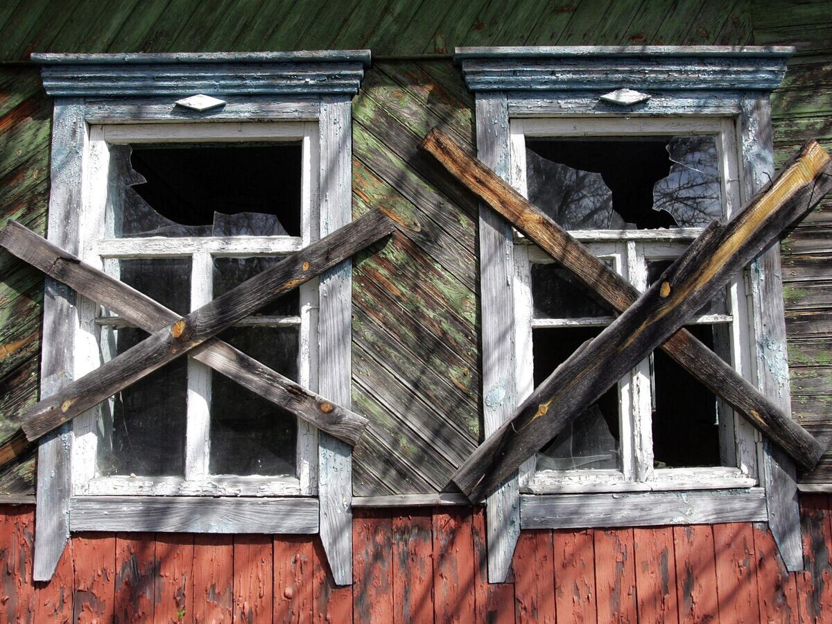    Брошенный дом© РИА Новости / Иван Руднев