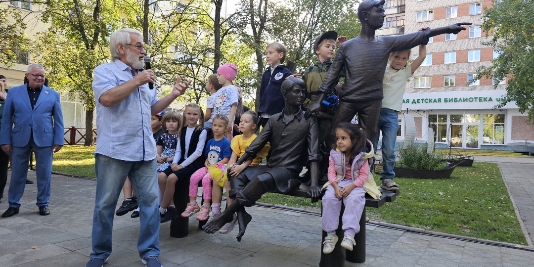В Архангельске открыли скульптурную композицию «Детство в Соломбале