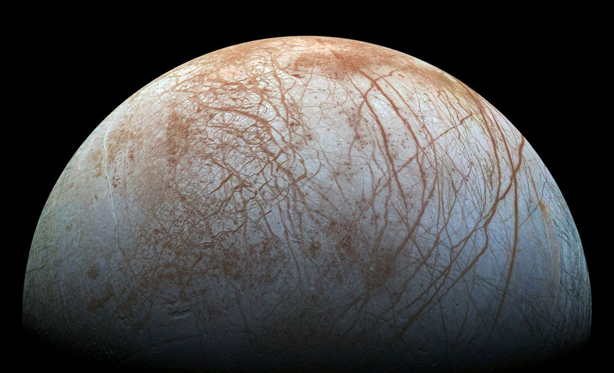 Спутник Юпитера Европа (Источник изображения: https://science.nasa.gov/jupiter/jupiter-moons/europa/)