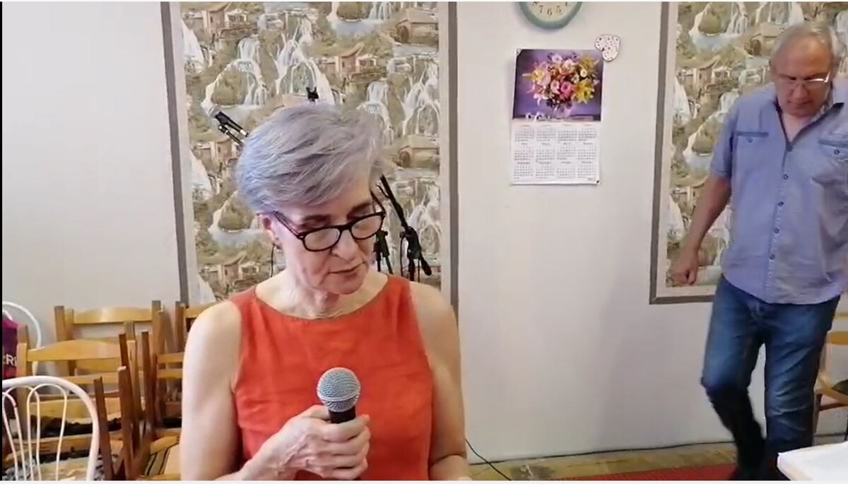 Десятки раз сбегал от пульта до камеры и обратно пока записывали дубли