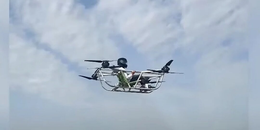 Одноместный квадрокоптер собрал в гараже конструктор-самоучка из Шымкента