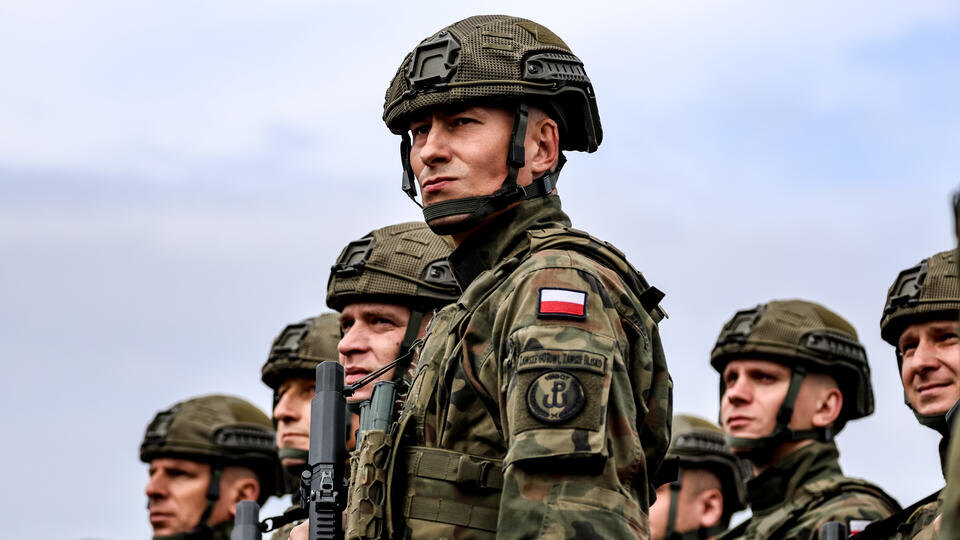     Киев назвал сроки прибытия польских военных на Украину www.globallookpress/Dominika Zarzycka/Keystone Press Agency