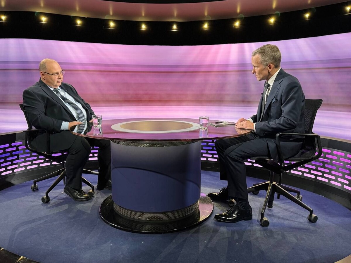    Посол России в Стокгольме Сергей Беляев во время интервью каналу SVT / Источник: © Телеграм-канал Посольства России в Швеции