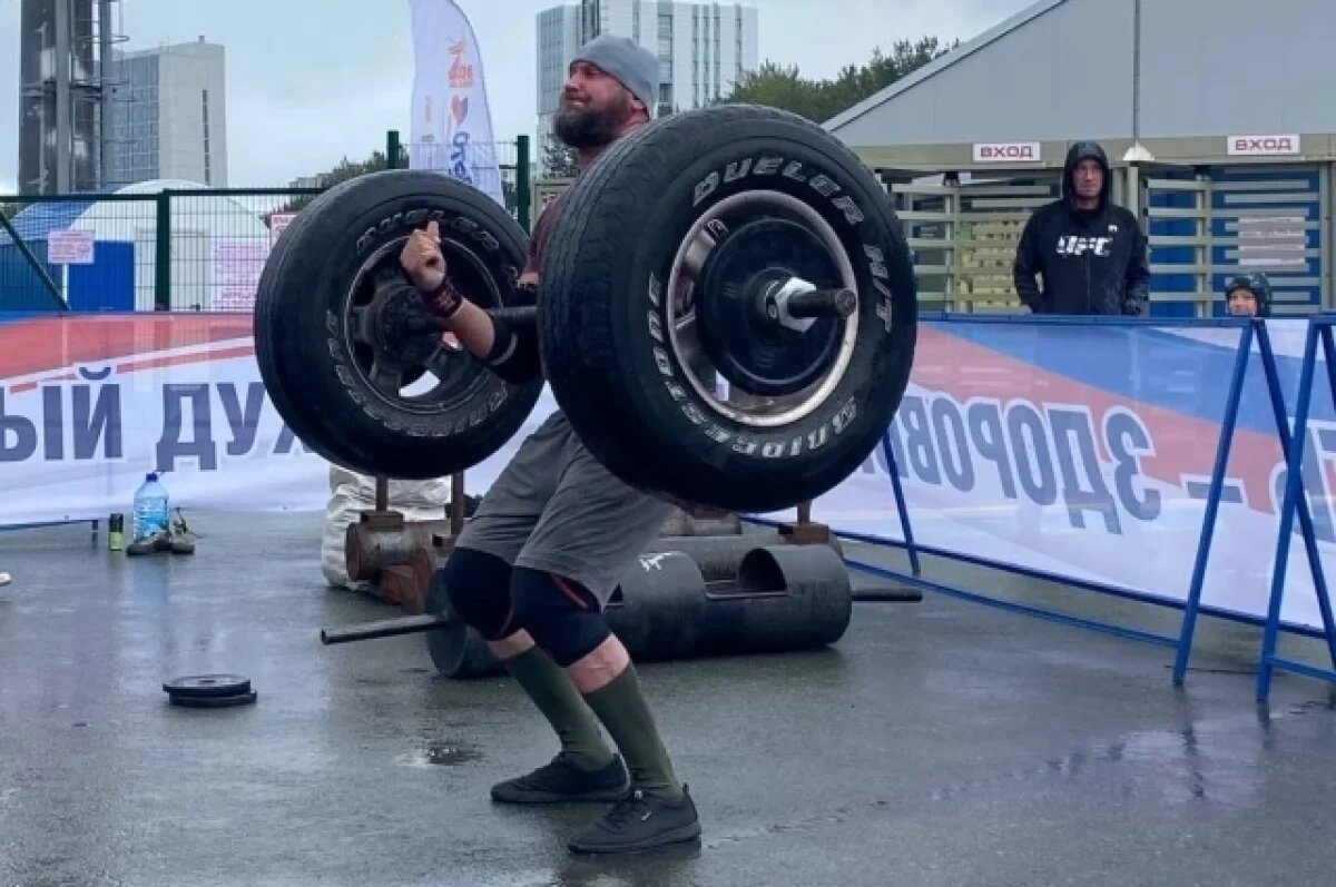    Гигантскую покрышку весом 350 кг переместят в Петропавловске в День города